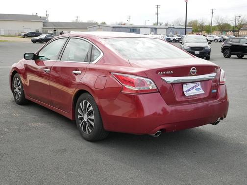 Cayenne Red Metallic 2013 Nissan Altima 2.5 S