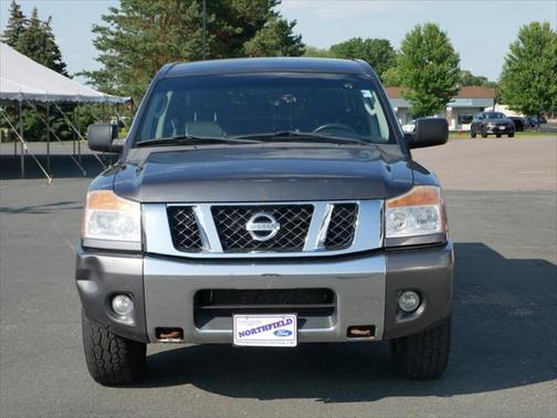 2010 Nissan Titan SE