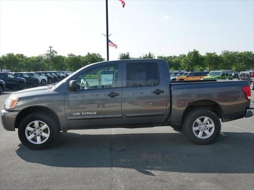 2010 Nissan Titan SE