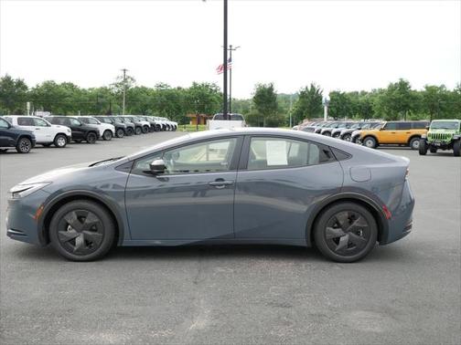 2024 Toyota Prius LE