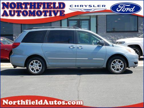 2005 Toyota Sienna LE