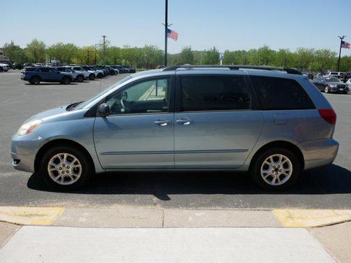 2005 Toyota Sienna LE
