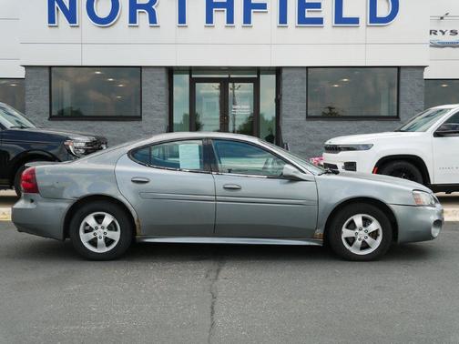Gray 2008 Pontiac Grand Prix Base