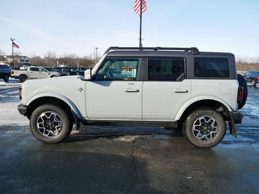 2022 Ford Bronco Outer Banks