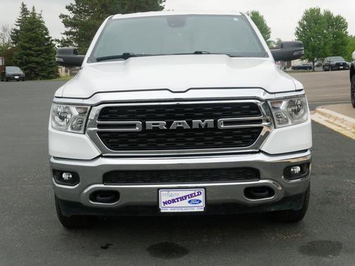 Bright White Clearcoat 2024 RAM 1500 Big Horn/Lone Star