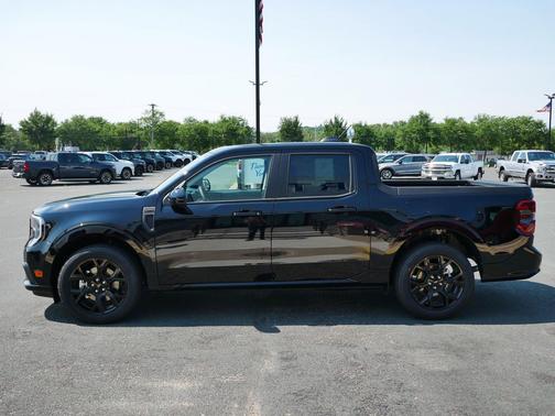 2025 Ford Maverick Lobo Standard