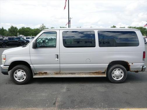 2008 Ford E150 Base