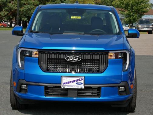 2025 Ford Maverick Lobo Standard