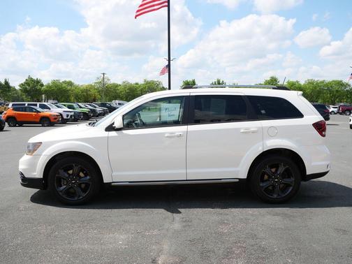 Vice White 2019 Dodge Journey Crossroad