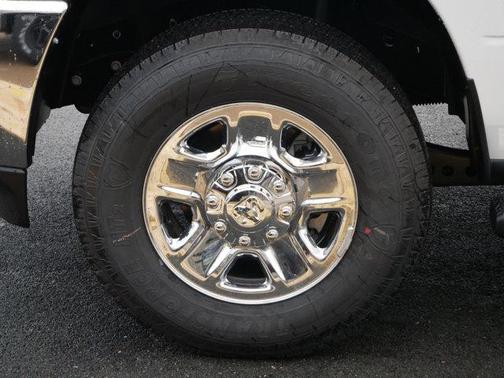 2024 RAM 2500 Tradesman Crew Cab 4x4 6'4' Box