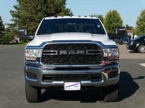 2023 RAM 3500 Tradesman Regular Cab 4x4 8' Box