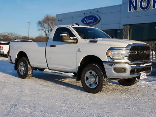 2023 RAM 3500 Tradesman Regular Cab 4x4 8' Box
