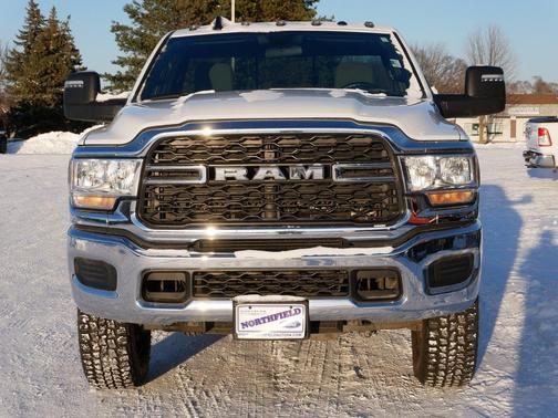 2023 RAM 3500 Tradesman Regular Cab 4x4 8' Box