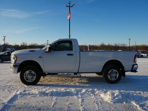 2023 RAM 3500 Tradesman Regular Cab 4x4 8' Box