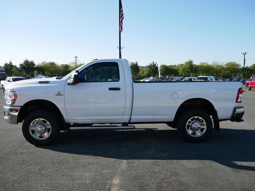 2023 RAM 3500 Tradesman Regular Cab 4x4 8' Box
