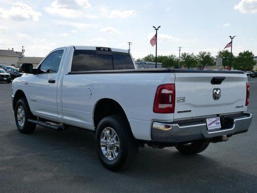 2022 RAM 3500 Big Horn Regular Cab 4x4 8' Box