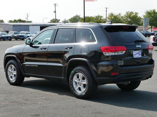 2017 Jeep Grand Cherokee Laredo