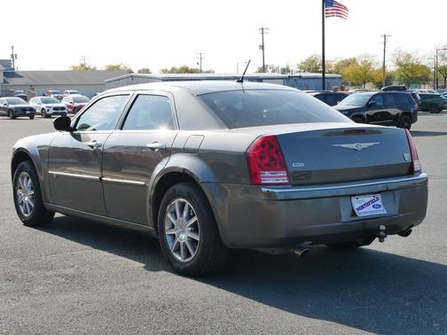 2008 Chrysler 300C Base