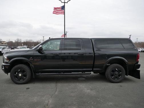 Brilliant Black Crystal Pearlcoat 2018 RAM 2500 Laramie Mega Cab 4x4 6'4' Box