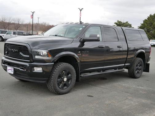 Brilliant Black Crystal Pearlcoat 2018 RAM 2500 Laramie Mega Cab 4x4 6'4' Box