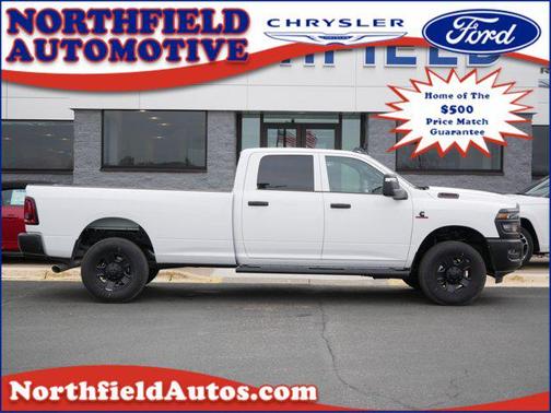 2025 RAM 3500 Tradesman Crew Cab 4x4 8' Box