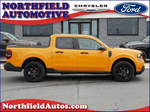 Orange Fury Metallic Tri-Coat 2026 Ford Maverick XLT