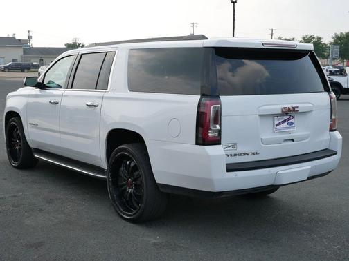2016 GMC Yukon XL SLT