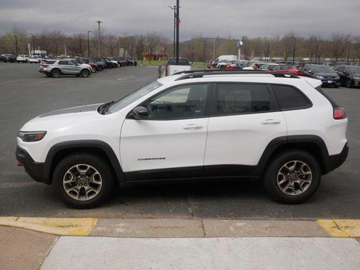 2022 Jeep Cherokee Trailhawk