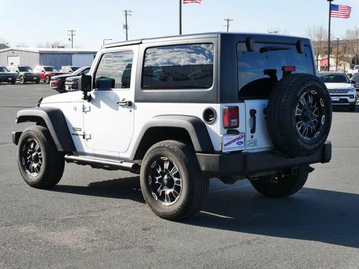 2016 Jeep Wrangler Sport