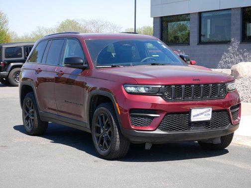 2024 Jeep Grand Cherokee Altitude