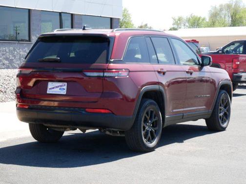 2024 Jeep Grand Cherokee Altitude