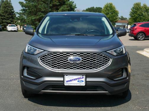 Carbonized Gray Metallic 2024 Ford Edge SEL