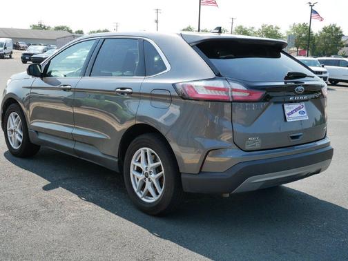 Carbonized Gray Metallic 2024 Ford Edge SEL