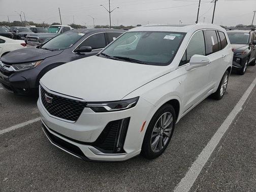 2025 Cadillac XT6 Premium Luxury FWD