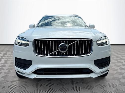 2020 Volvo XC90 T5 Momentum