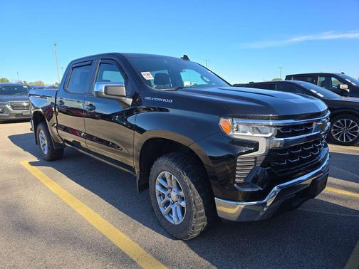 Black 2022 Chevrolet Silverado 1500 LT
