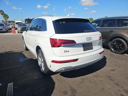 2021 Audi Q5 45 Premium Plus