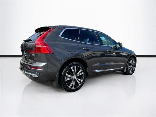 2022 Volvo XC60 B5 Inscription