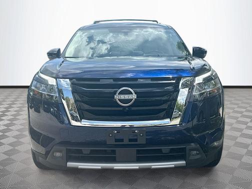 Deep Ocean Blue Pearl 2024 Nissan Pathfinder SL 4WD