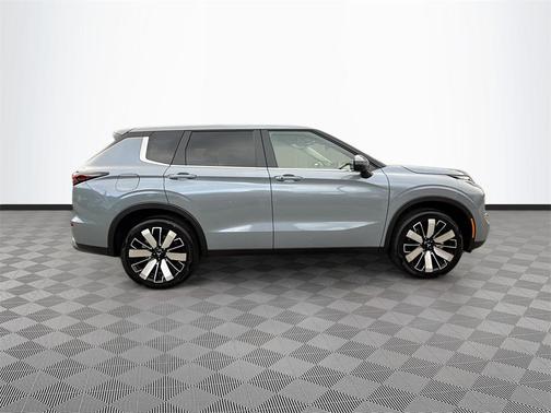 2025 Mitsubishi Outlander SE 2.5 2WD