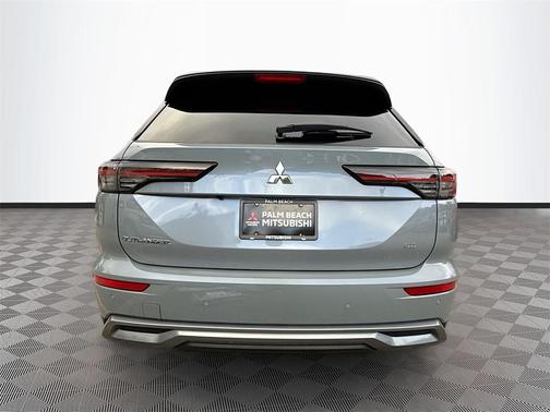 2025 Mitsubishi Outlander SE 2.5 2WD