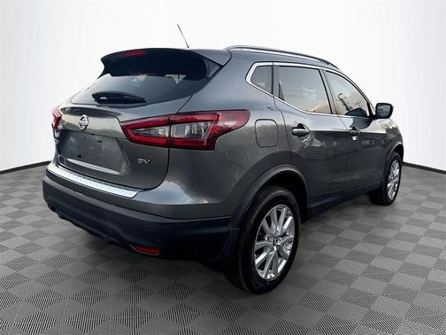 2022 Nissan Rogue Sport SV