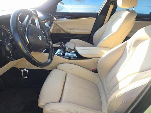 2019 BMW 530e iPerformance