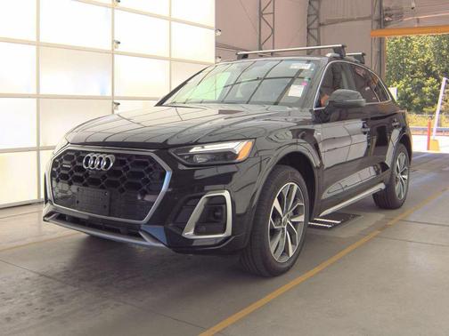 Mythos Black Metallic 2024 Audi Q5 45 S line Premium Plus