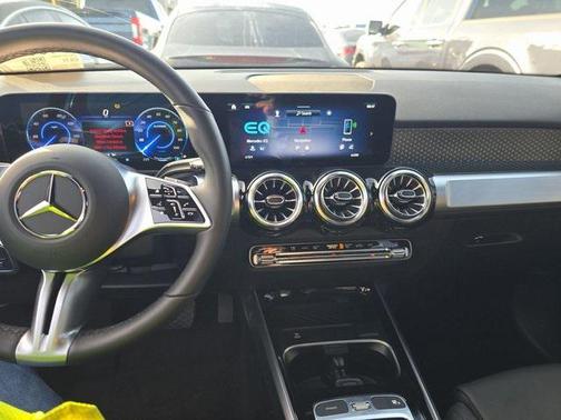 2024 Mercedes-Benz EQB 300 4MATIC