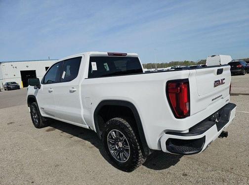 Summit White 2025 GMC Sierra 1500 AT4