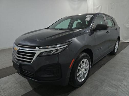 Iron Gray Metallic 2022 Chevrolet Equinox LS