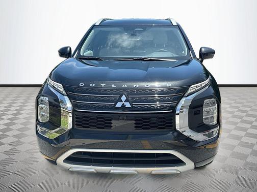 Black Diamond 2024 Mitsubishi Outlander SEL 2.5 2WD