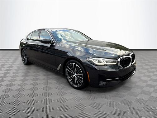 2021 BMW 530 530i