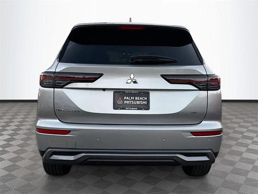 2025 Mitsubishi Outlander SE 2.5 2WD